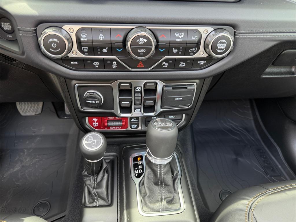 new 2025 Jeep Wrangler car, priced at $98,566