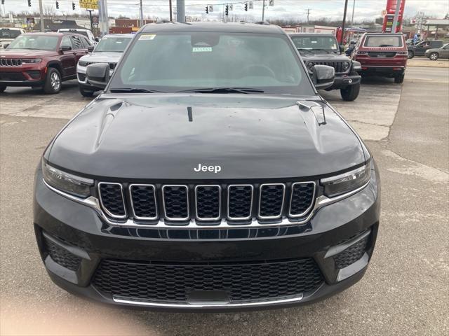 new 2025 Jeep Grand Cherokee car, priced at $38,254