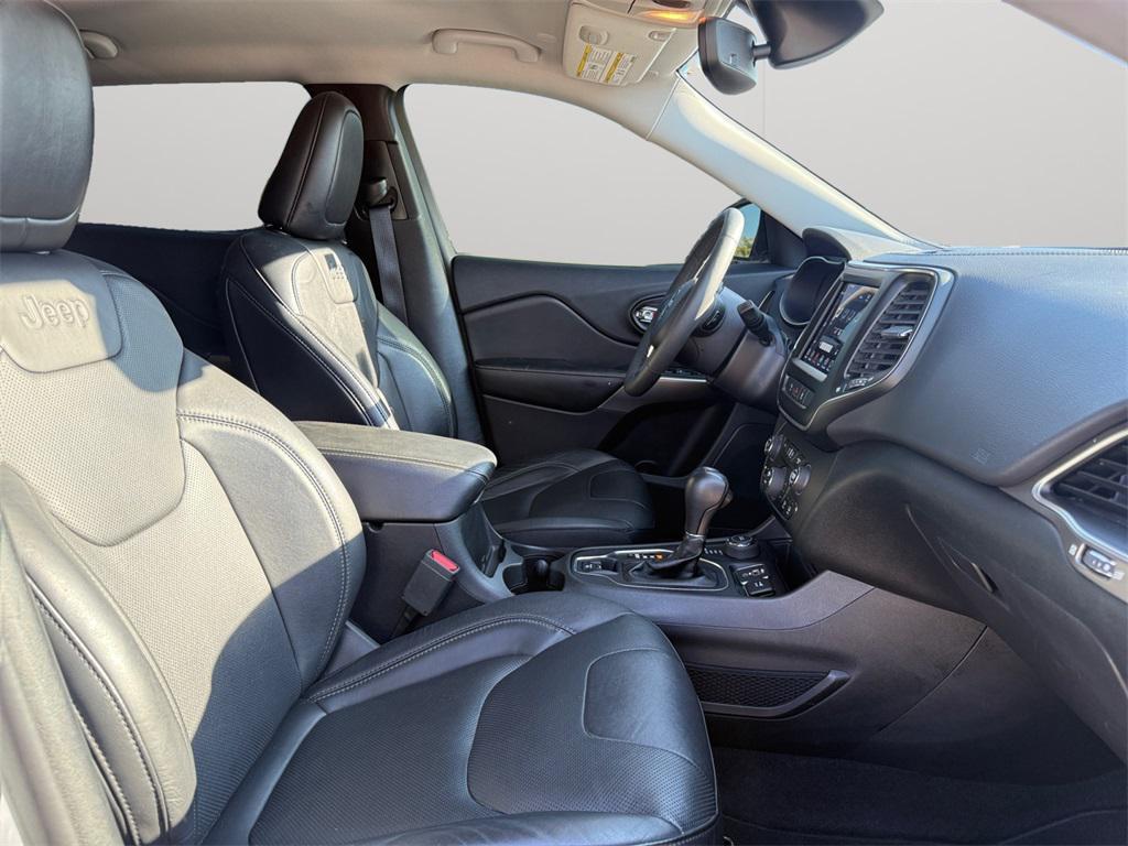used 2021 Jeep Cherokee car, priced at $21,688