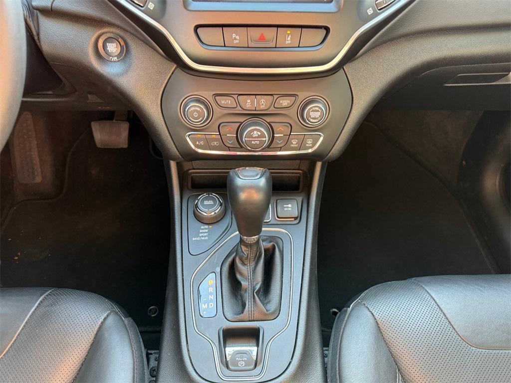used 2021 Jeep Cherokee car, priced at $21,688