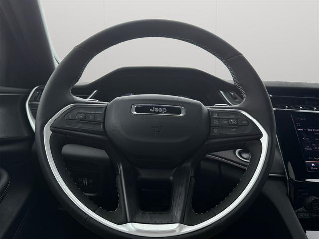 new 2025 Jeep Grand Cherokee car, priced at $44,040
