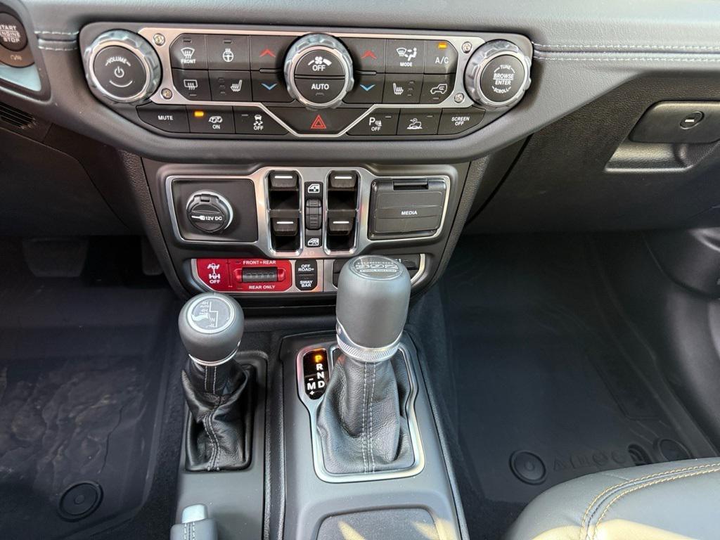 new 2025 Jeep Wrangler car, priced at $99,119