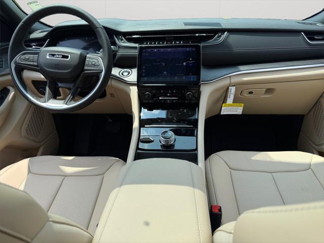 new 2025 Jeep Grand Cherokee car, priced at $46,824