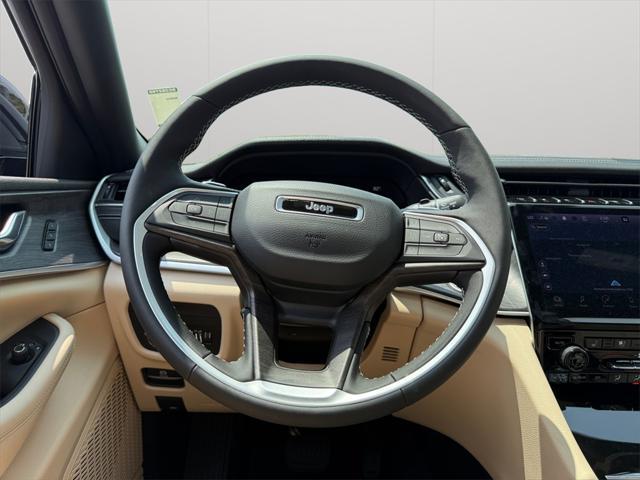 new 2025 Jeep Grand Cherokee car, priced at $46,824