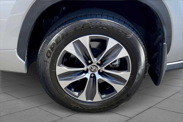 used 2024 Toyota Highlander car, priced at $45,760