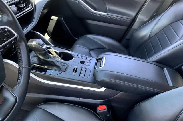 used 2024 Toyota Highlander car, priced at $45,760