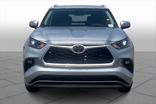 used 2024 Toyota Highlander car, priced at $45,760