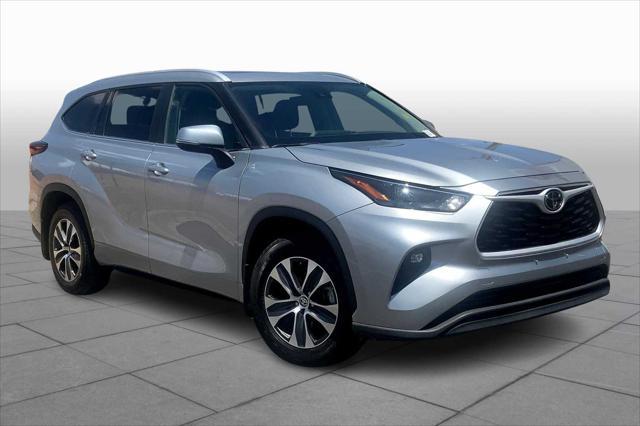 used 2024 Toyota Highlander car, priced at $45,760