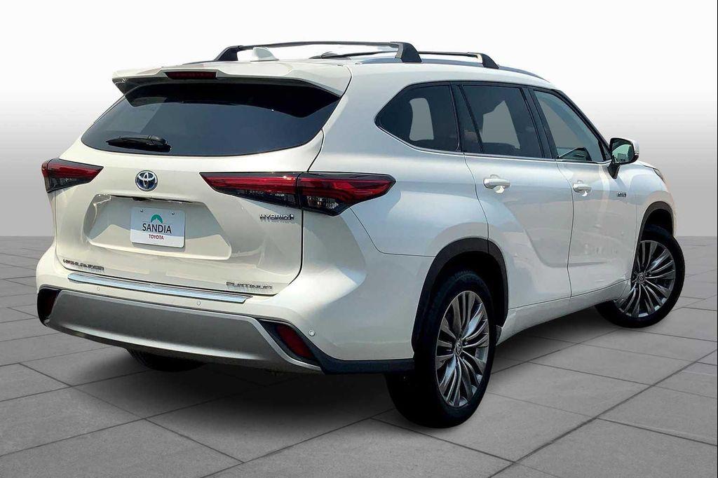 used 2021 Toyota Highlander Hybrid car, priced at $37,690