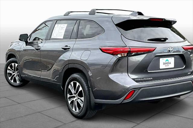 used 2023 Toyota Highlander Hybrid car, priced at $45,170