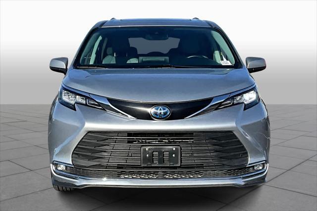 used 2023 Toyota Sienna car, priced at $43,220