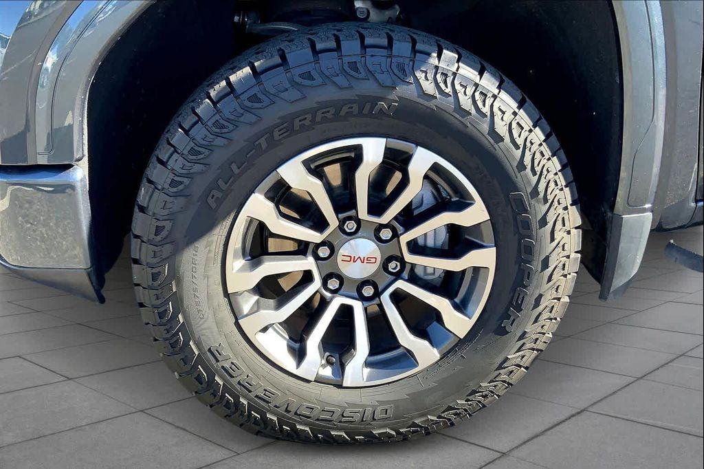 used 2022 GMC Sierra 1500 car, priced at $45,870