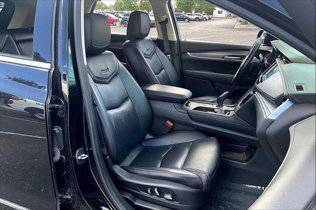 used 2019 Cadillac XT5 car, priced at $21,970
