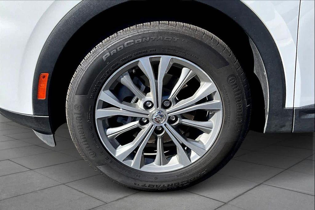 used 2022 Buick Envision car, priced at $23,414