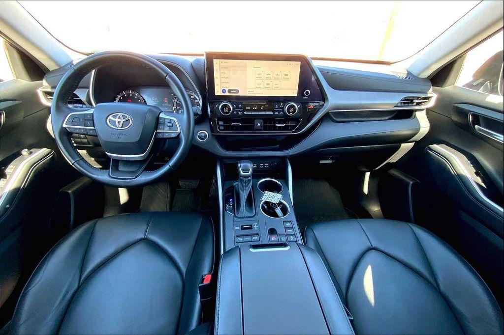used 2023 Toyota Highlander car, priced at $41,970