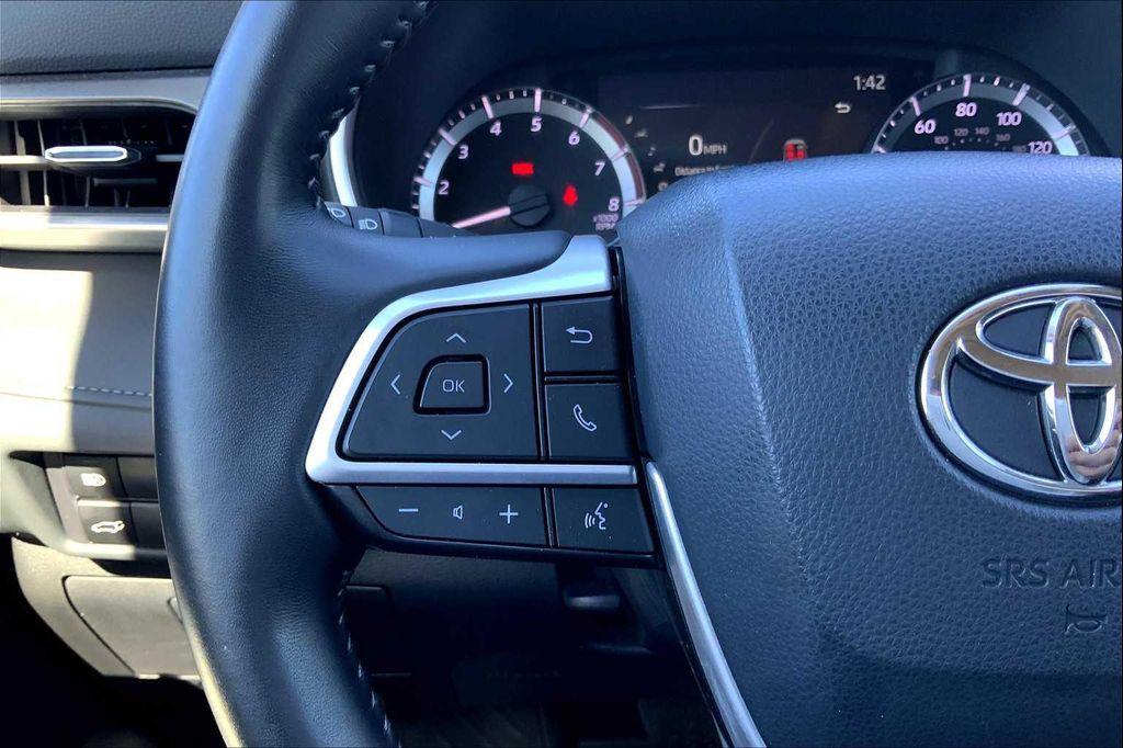 used 2023 Toyota Highlander car, priced at $41,970