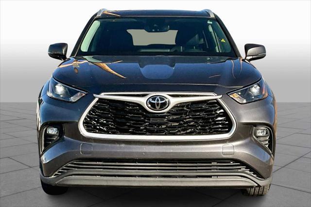 used 2023 Toyota Highlander car, priced at $40,411