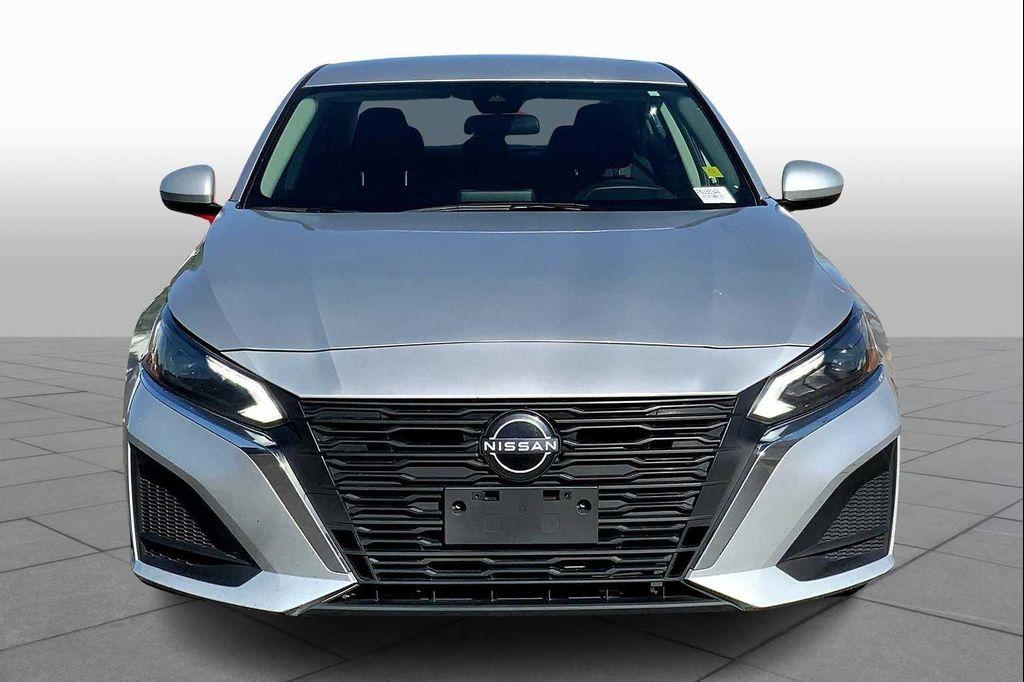 used 2023 Nissan Altima car, priced at $21,810