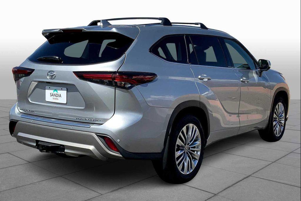 used 2025 Toyota Highlander car, priced at $57,910
