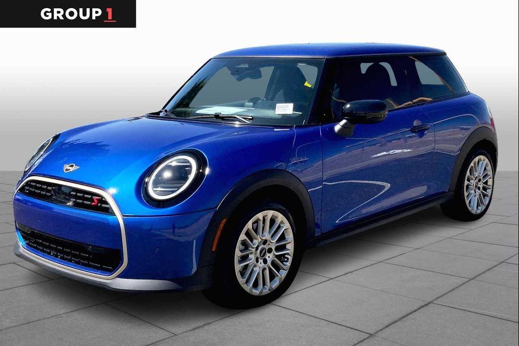 used 2025 MINI Hardtop car, priced at $34,280