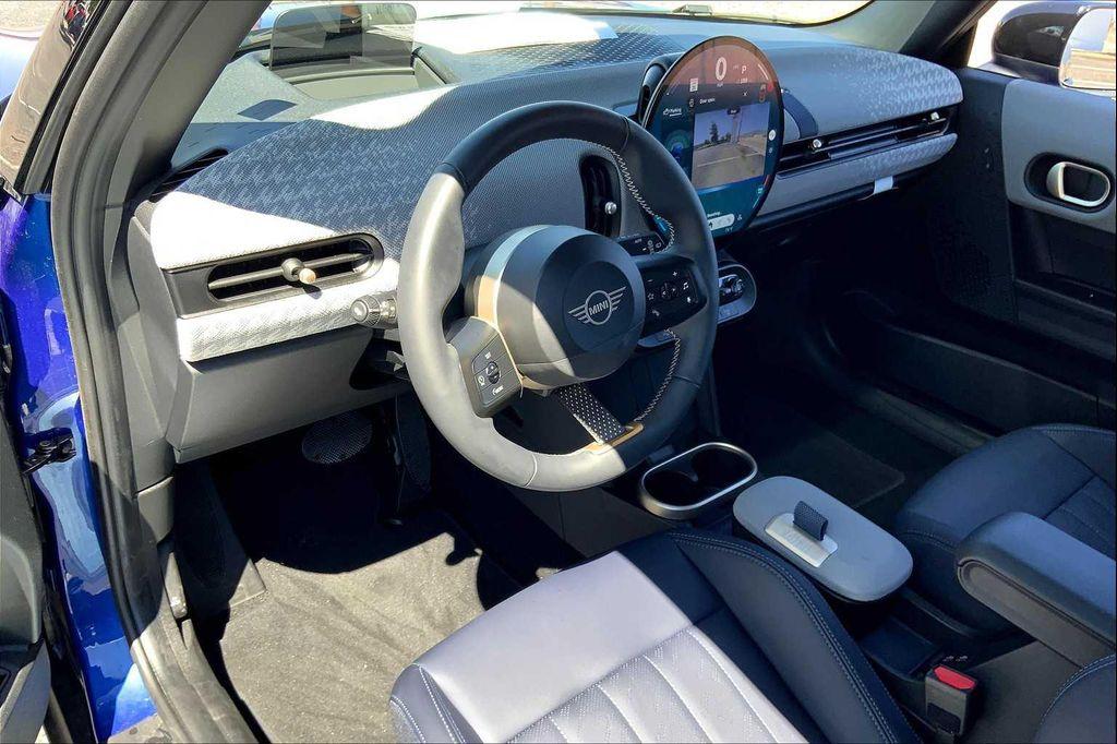 used 2025 MINI Hardtop car, priced at $31,900