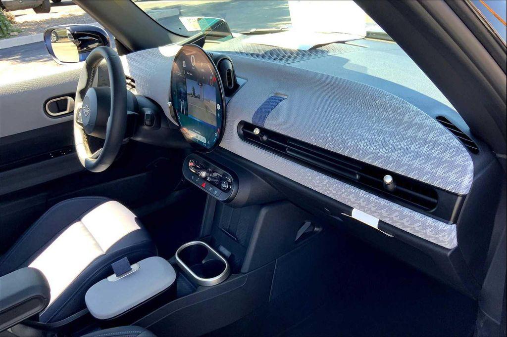 used 2025 MINI Hardtop car, priced at $31,900