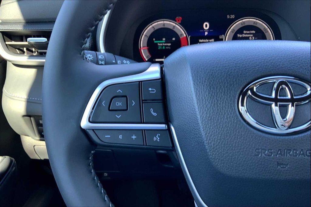 used 2025 Toyota Highlander car, priced at $49,740