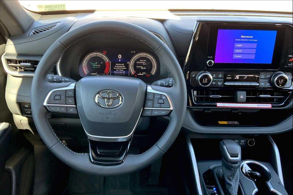 used 2025 Toyota Highlander car, priced at $49,740