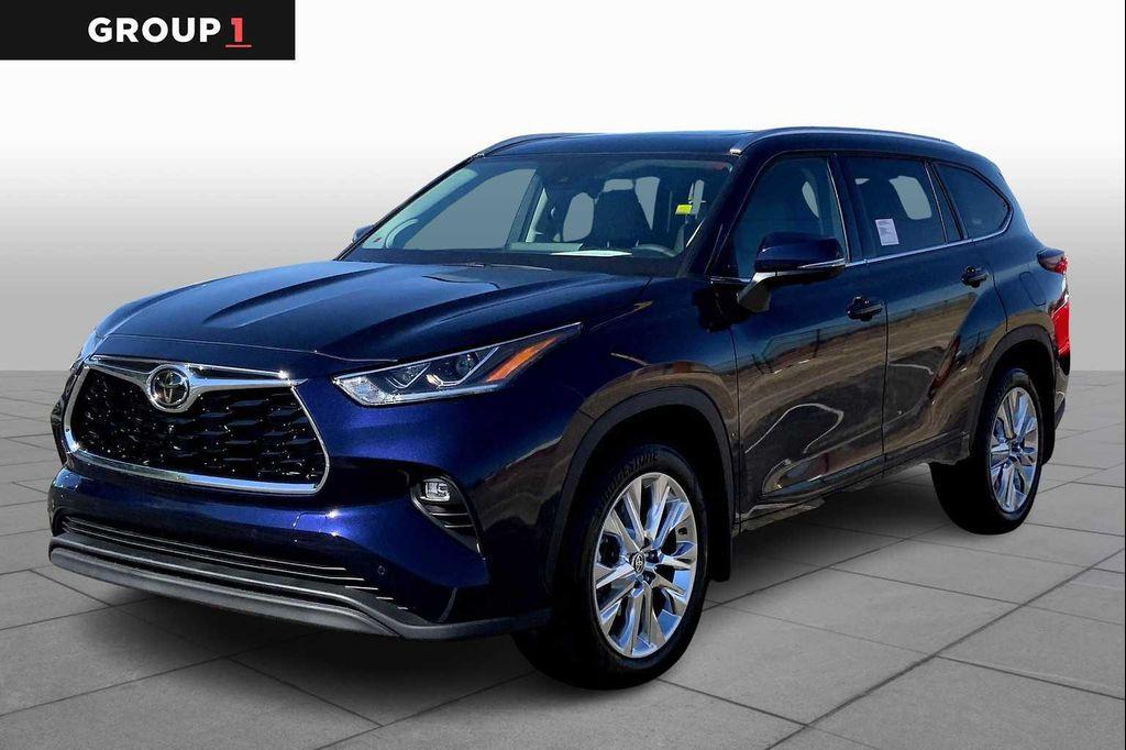 used 2025 Toyota Highlander car, priced at $55,180