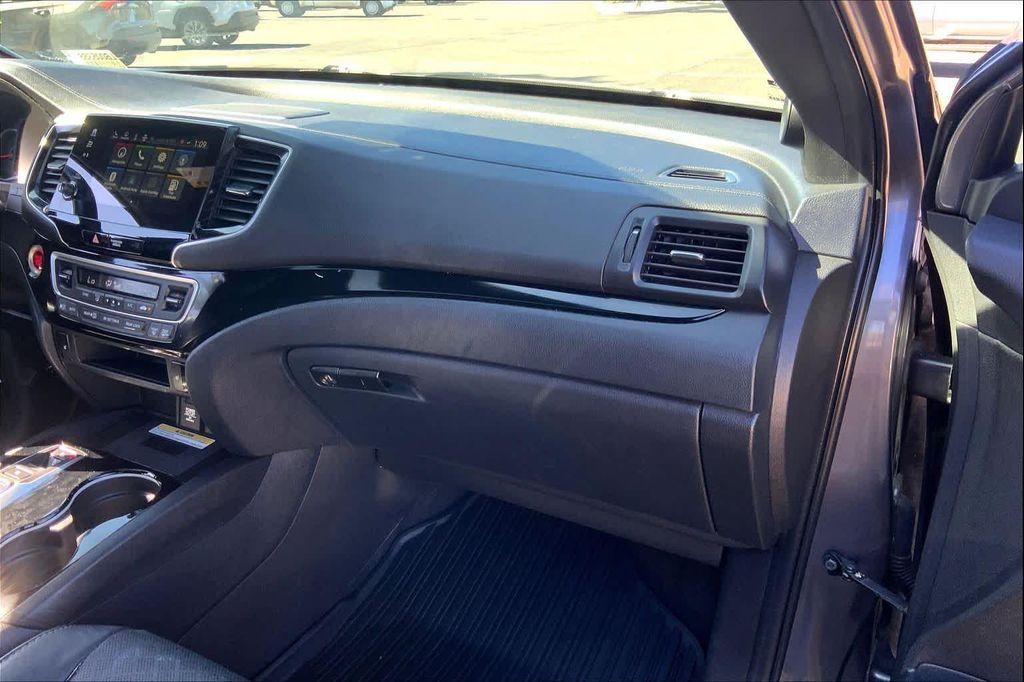 used 2020 Honda Passport car, priced at $24,102