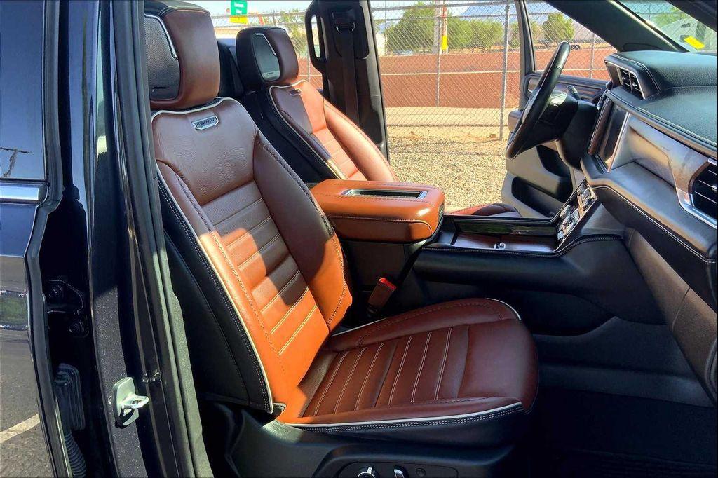 used 2023 GMC Yukon XL car, priced at $71,790