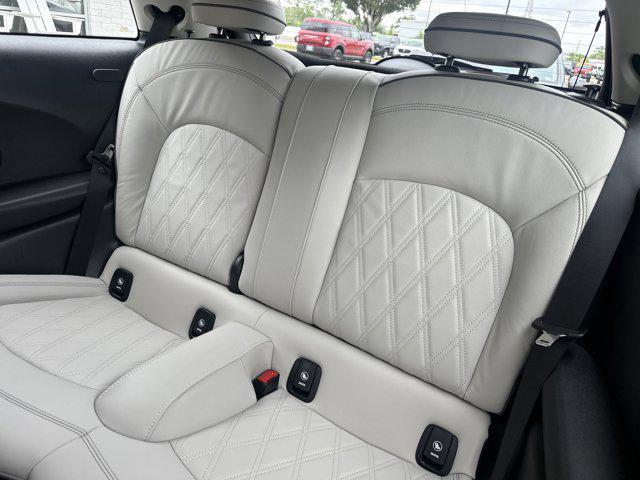 used 2024 MINI Hardtop car, priced at $29,990