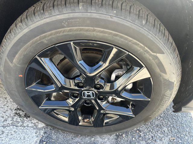 used 2025 Honda HR-V car, priced at $25,990