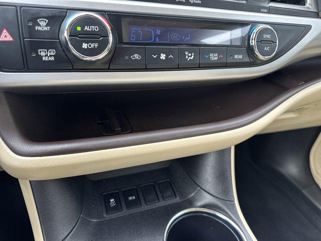 used 2019 Toyota Highlander car, priced at $23,990