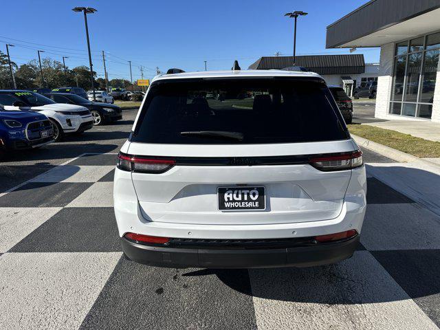 used 2024 Jeep Grand Cherokee car, priced at $30,990