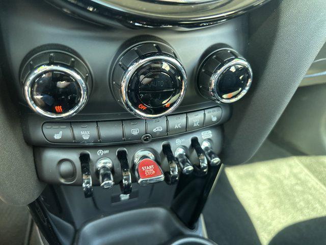 used 2022 MINI Hardtop car, priced at $24,990