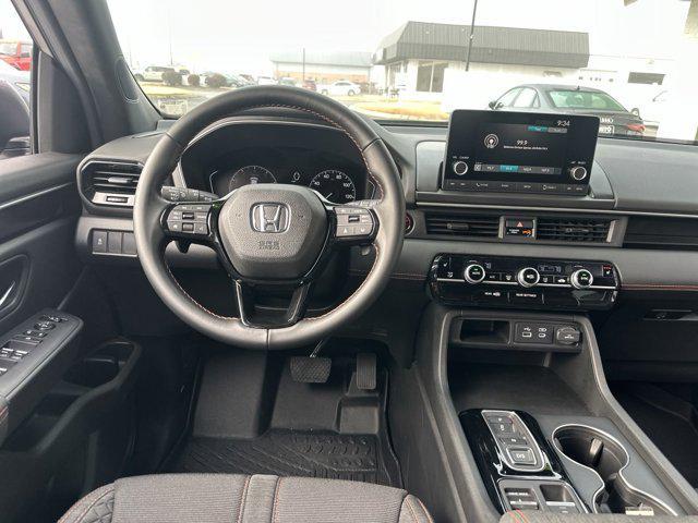 used 2025 Honda Pilot car, priced at $38,990