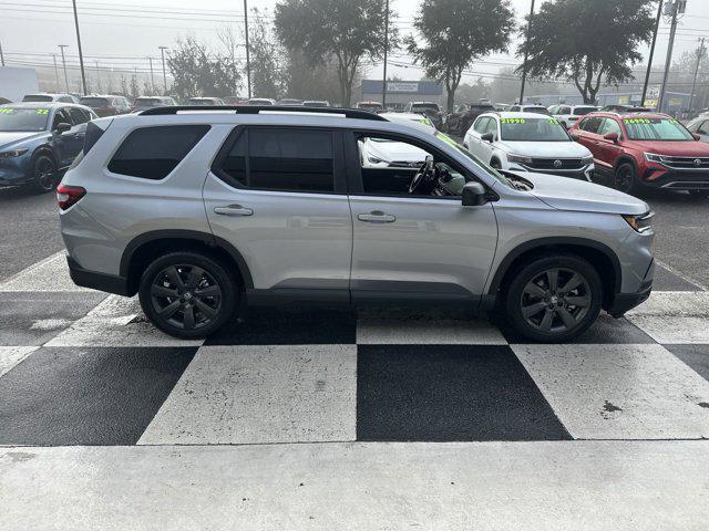 used 2025 Honda Pilot car, priced at $38,990