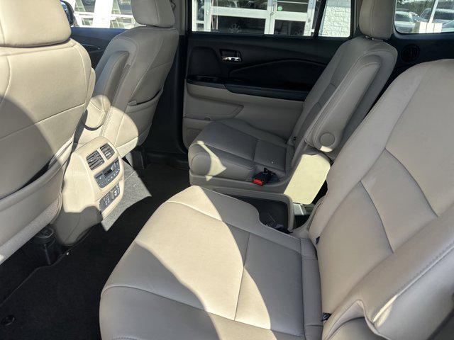 used 2022 Honda Pilot car, priced at $33,990