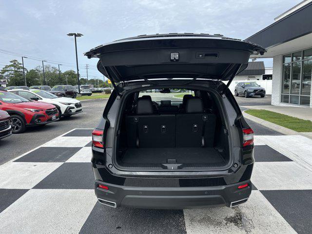 used 2025 Honda Pilot car, priced at $49,990