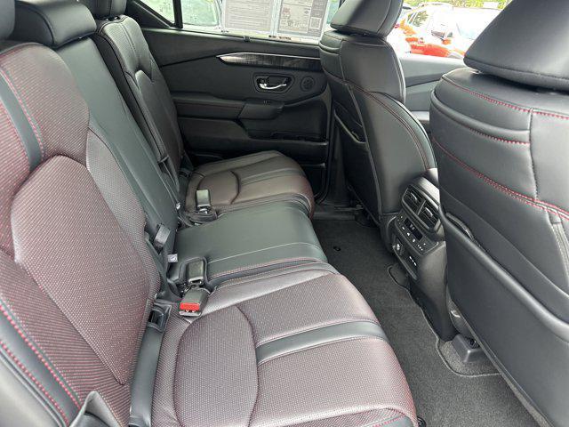 used 2025 Honda Pilot car, priced at $49,990