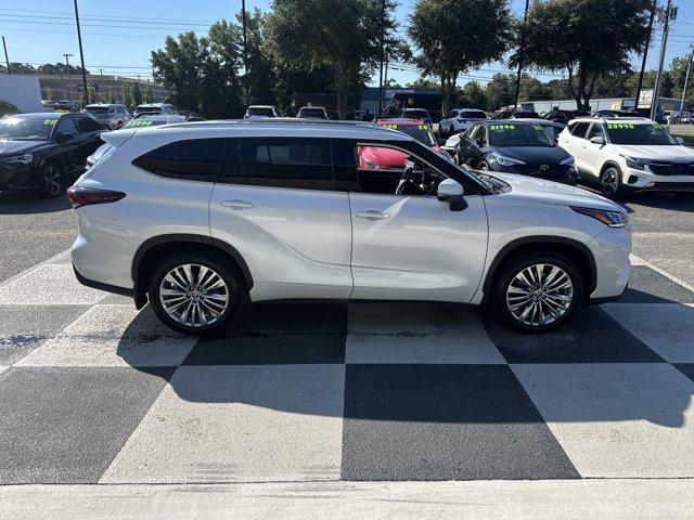 used 2024 Toyota Highlander car, priced at $47,990