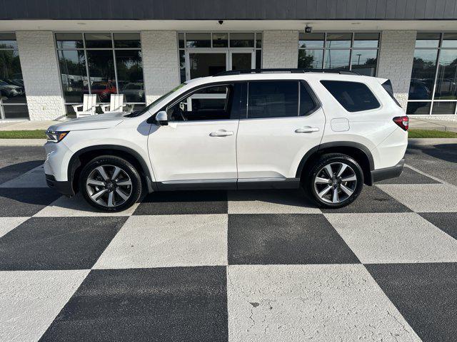 used 2025 Honda Pilot car, priced at $47,990