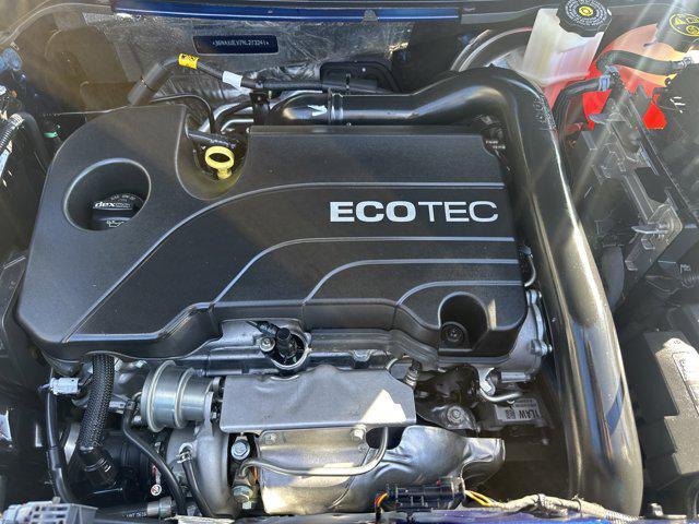 used 2022 Chevrolet Equinox car, priced at $20,990