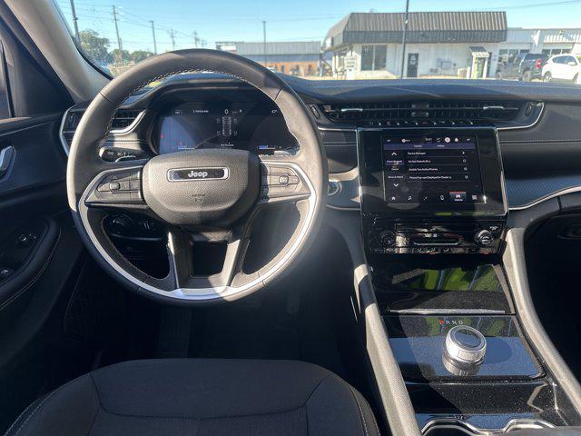 used 2023 Jeep Grand Cherokee car, priced at $27,990