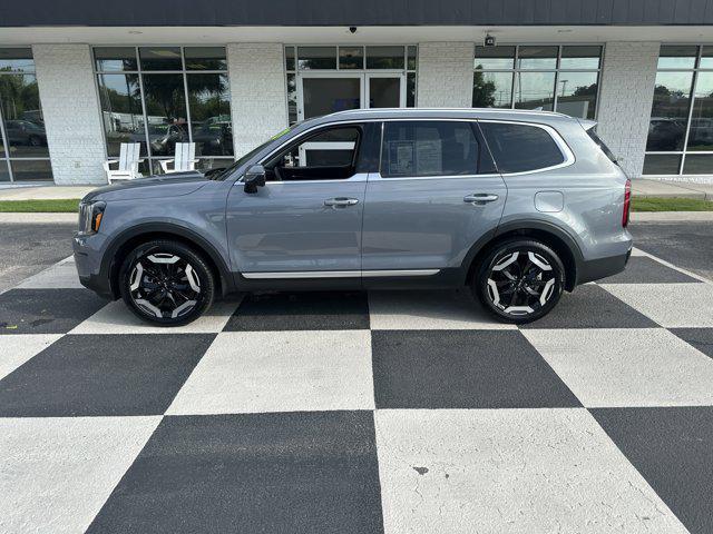 used 2024 Kia Telluride car, priced at $35,990
