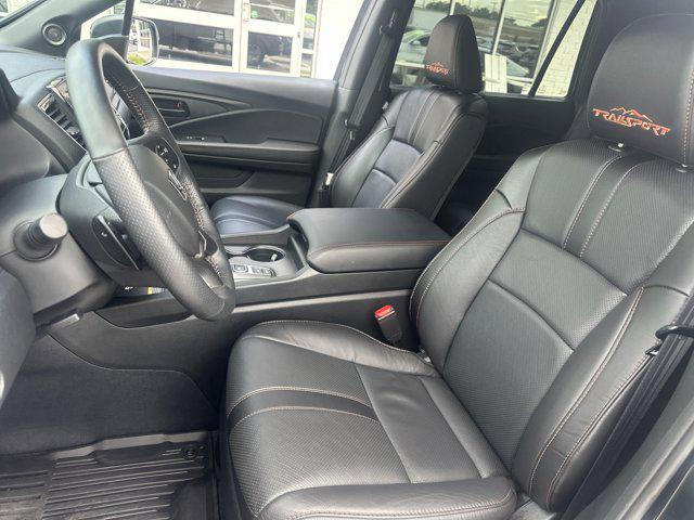 used 2025 Honda Passport car, priced at $38,990