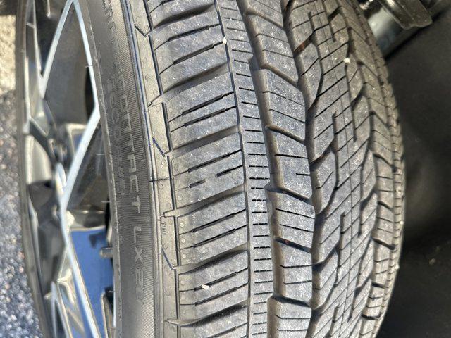 used 2026 Chevrolet Traverse car, priced at $49,990