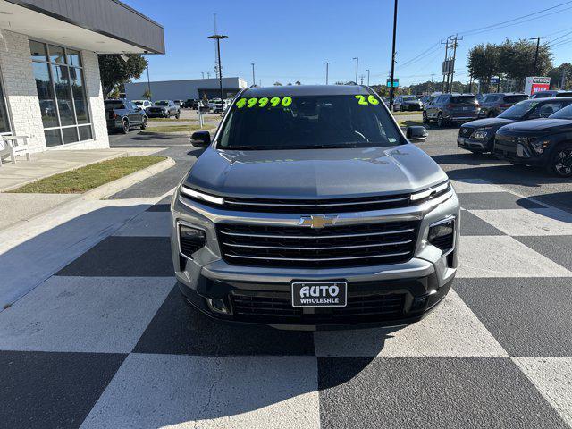 used 2026 Chevrolet Traverse car, priced at $49,990
