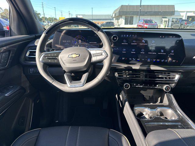 used 2026 Chevrolet Traverse car, priced at $49,990